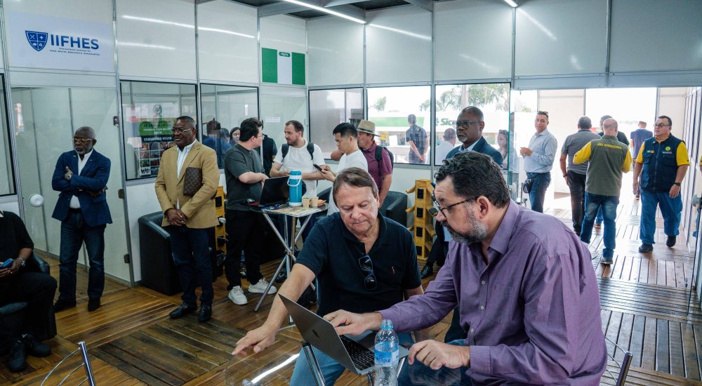 Delega��es internacionais fecham acordos e apresentam solu��es para mercado brasileiro