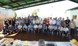 Caf da Manh com a Imprensa