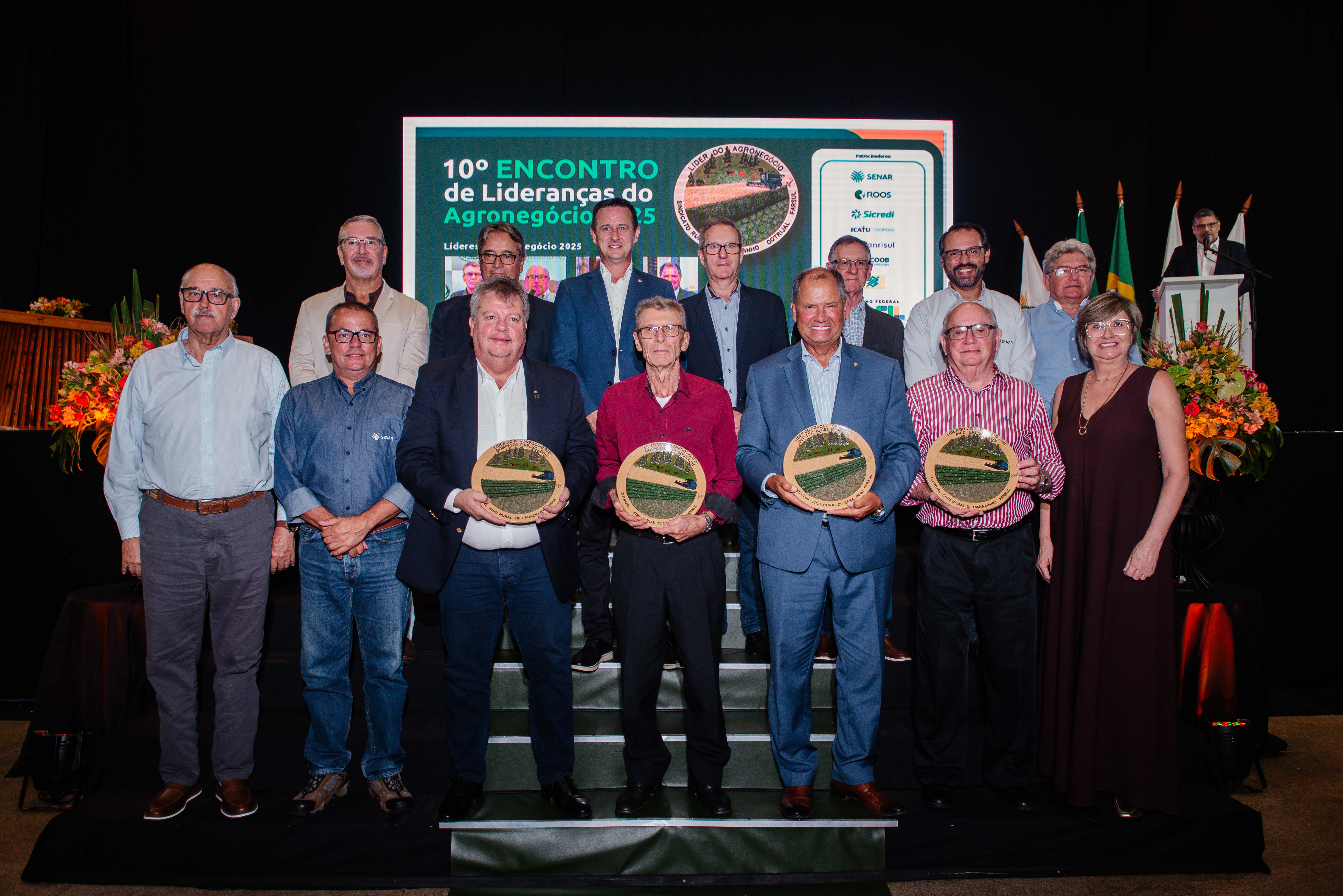 Entidades prestam homenagem a personalidades do agronegcio