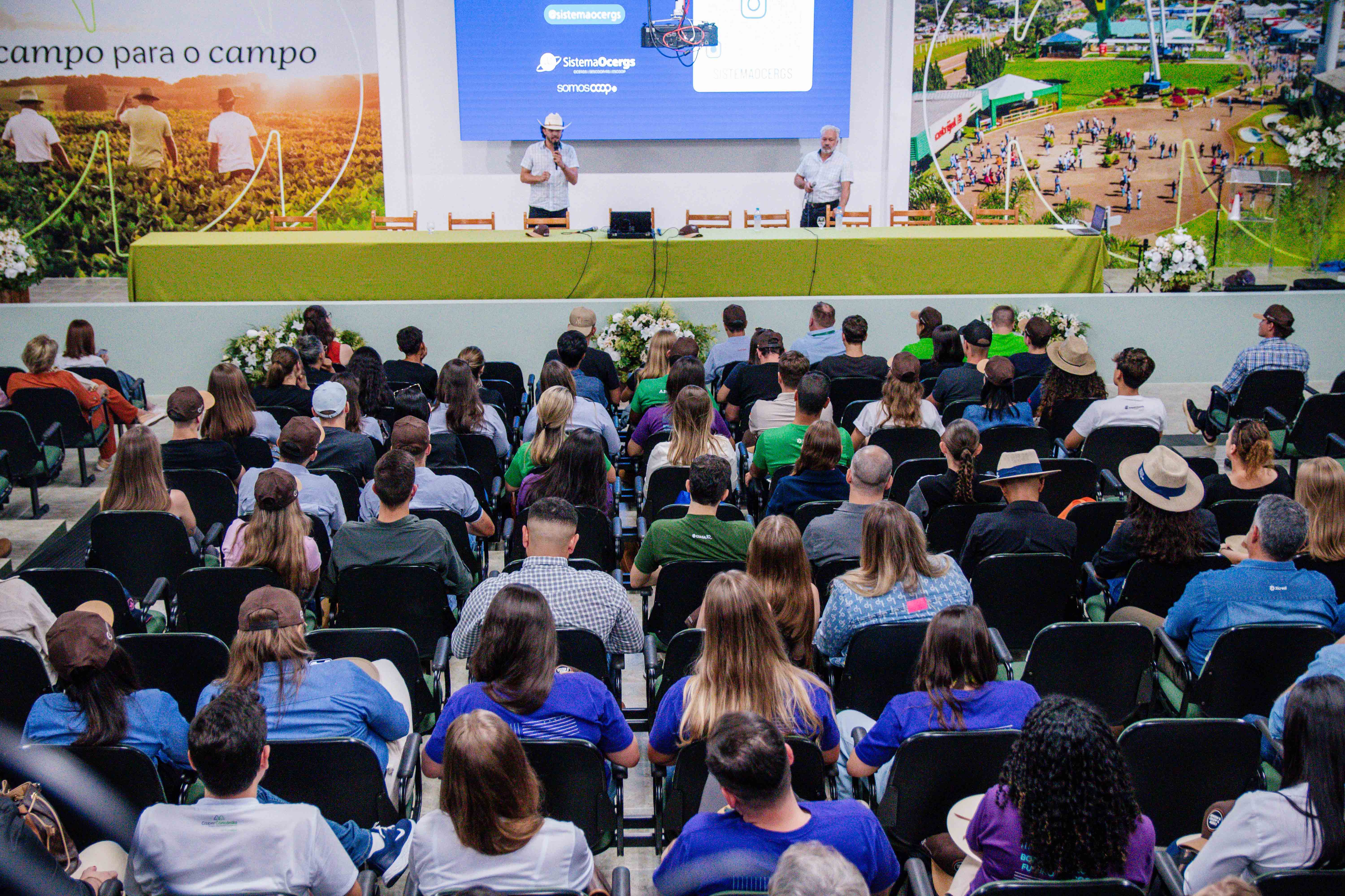 Influenciador Murilo Groth incentiva protagonismo das novas geraes no agronegcio 