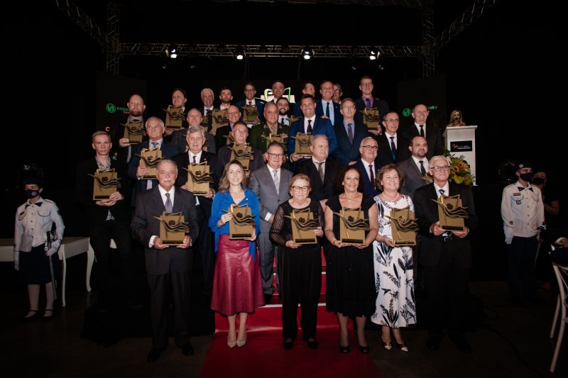 Trof�u Brasil Expodireto celebra a for�a do agro