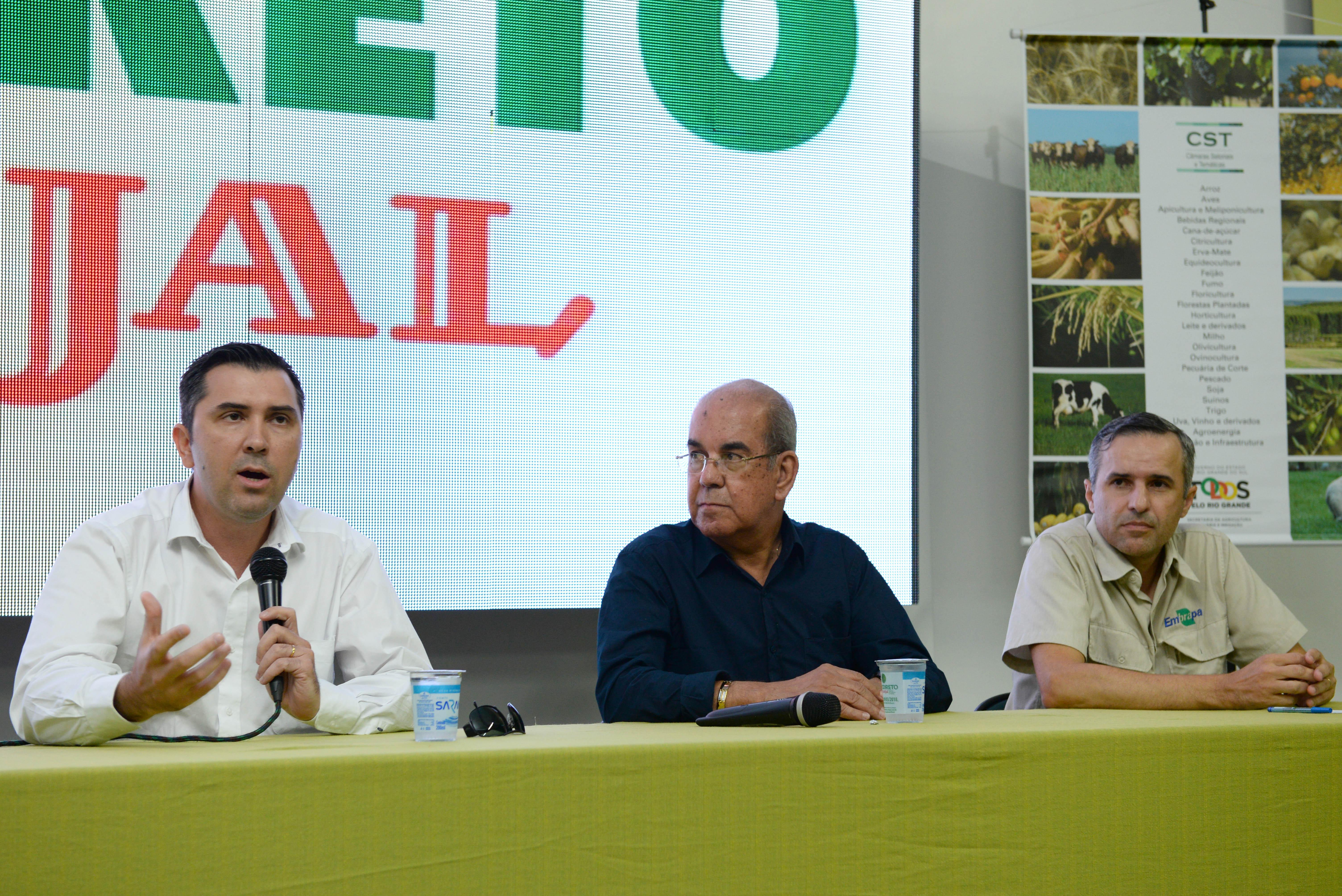 Frum debate o passado e o futuro do trigo