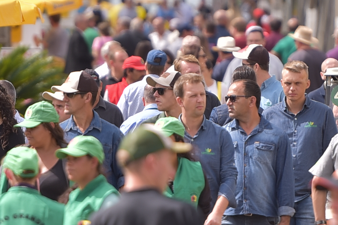 Feira atrai 35,2 mil pessoas no primeiro dia