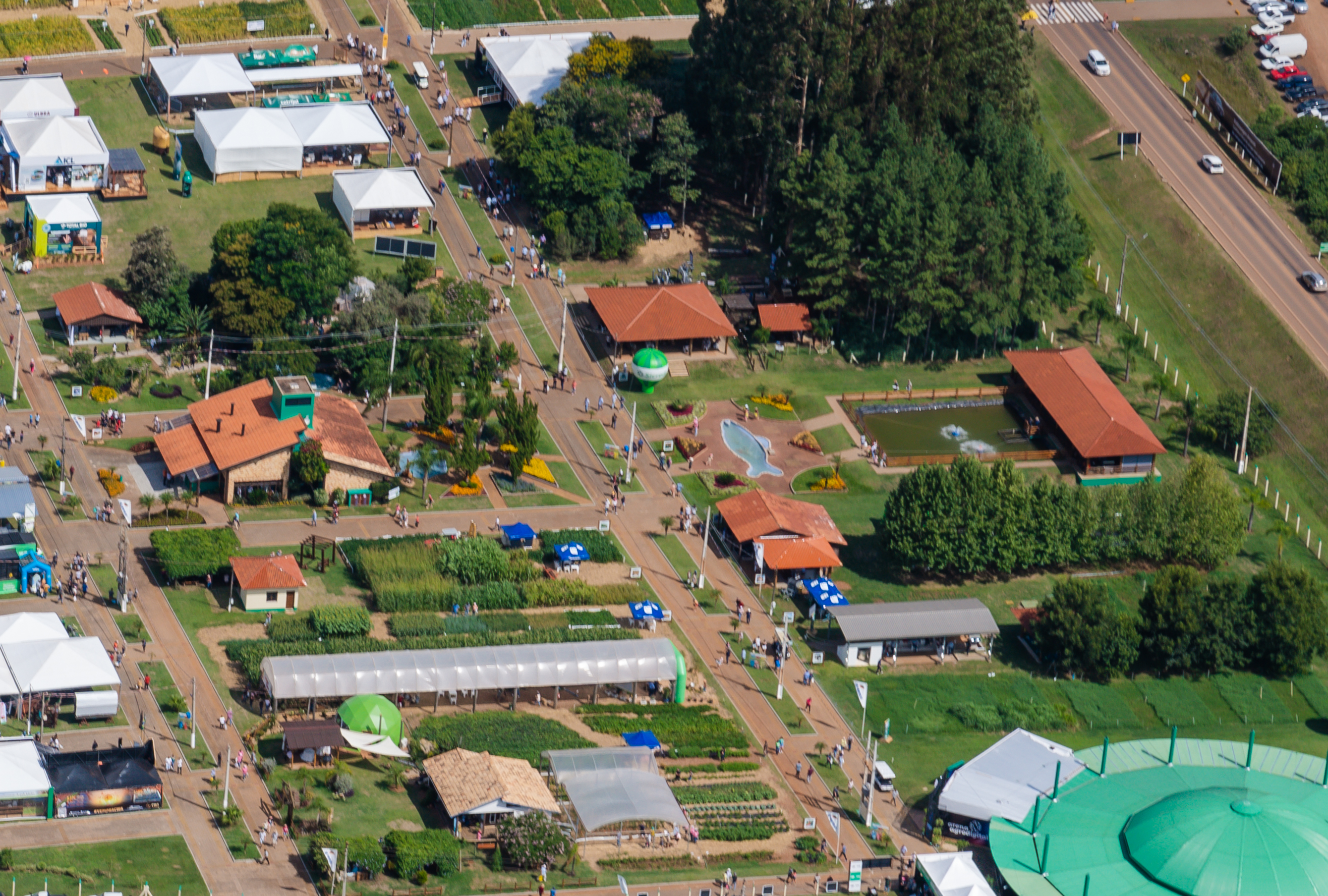 Emater/RS-Ascar apresenta aes da Extenso Rural e alia conhecimentos sobre Agricultura de Baixo Carbono na Expodireto Cotrijal 2024