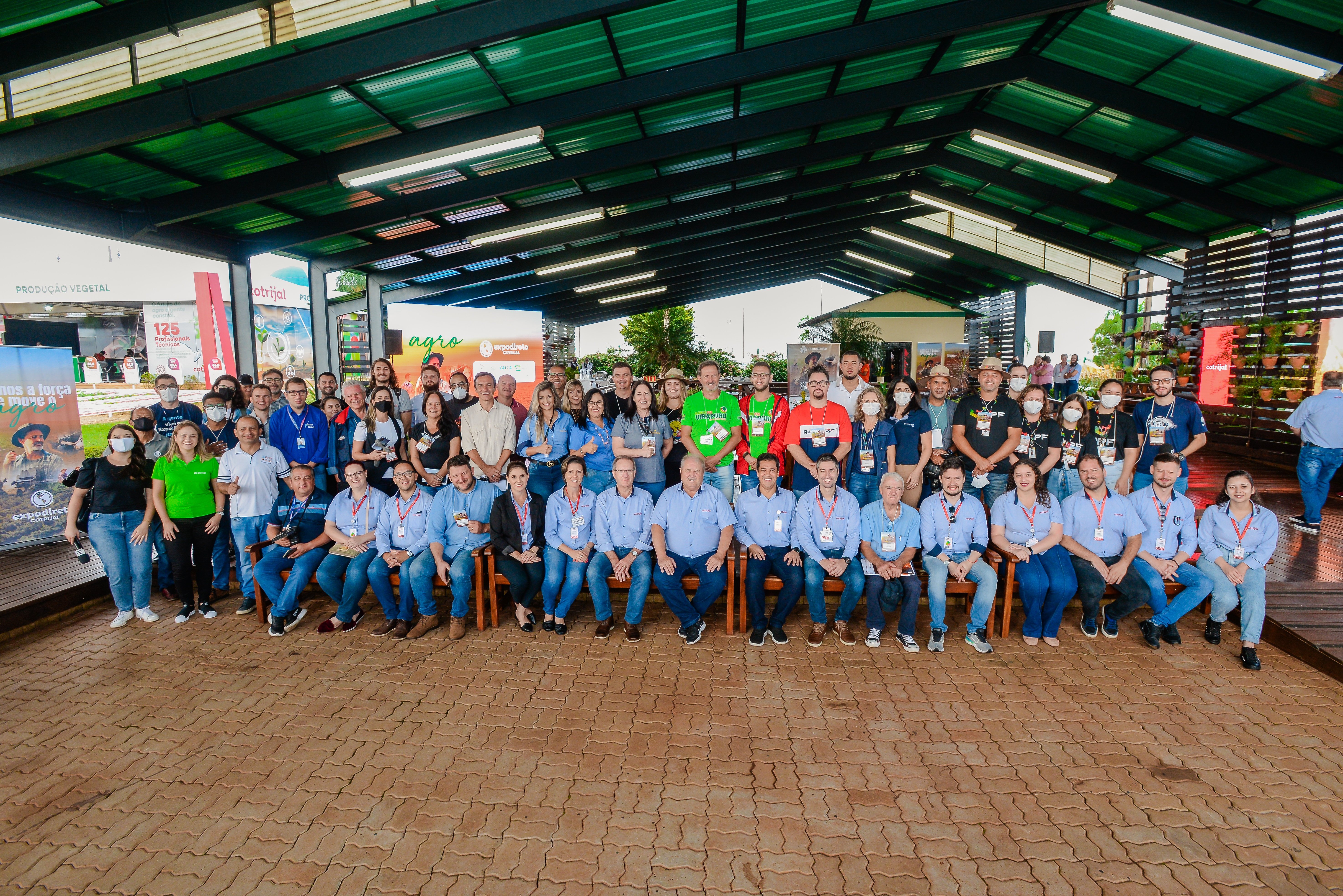 Imprensa participa do tradicional caf� da manh� na Casa da Fam�lia Cotrijal