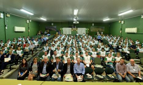 F�rum re�ne gera��es para debater a sucess�o rural