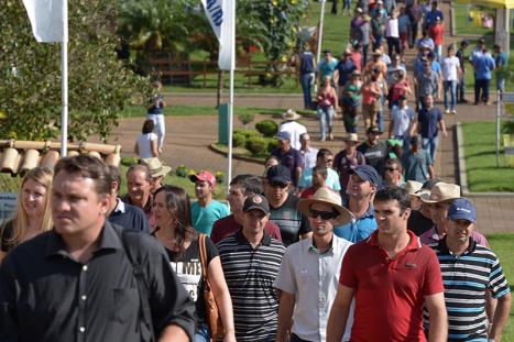 Mais de 140 mil pessoas j� visitaram a Expodireto