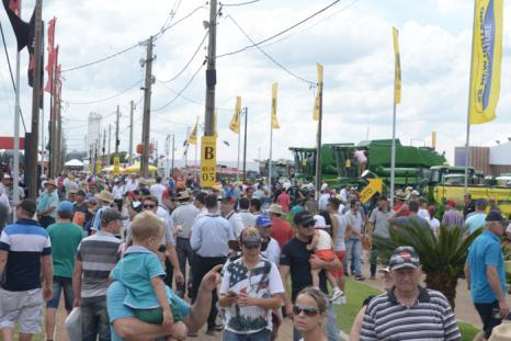 Expodireto recebe 208 mil pessoas em quatro dias